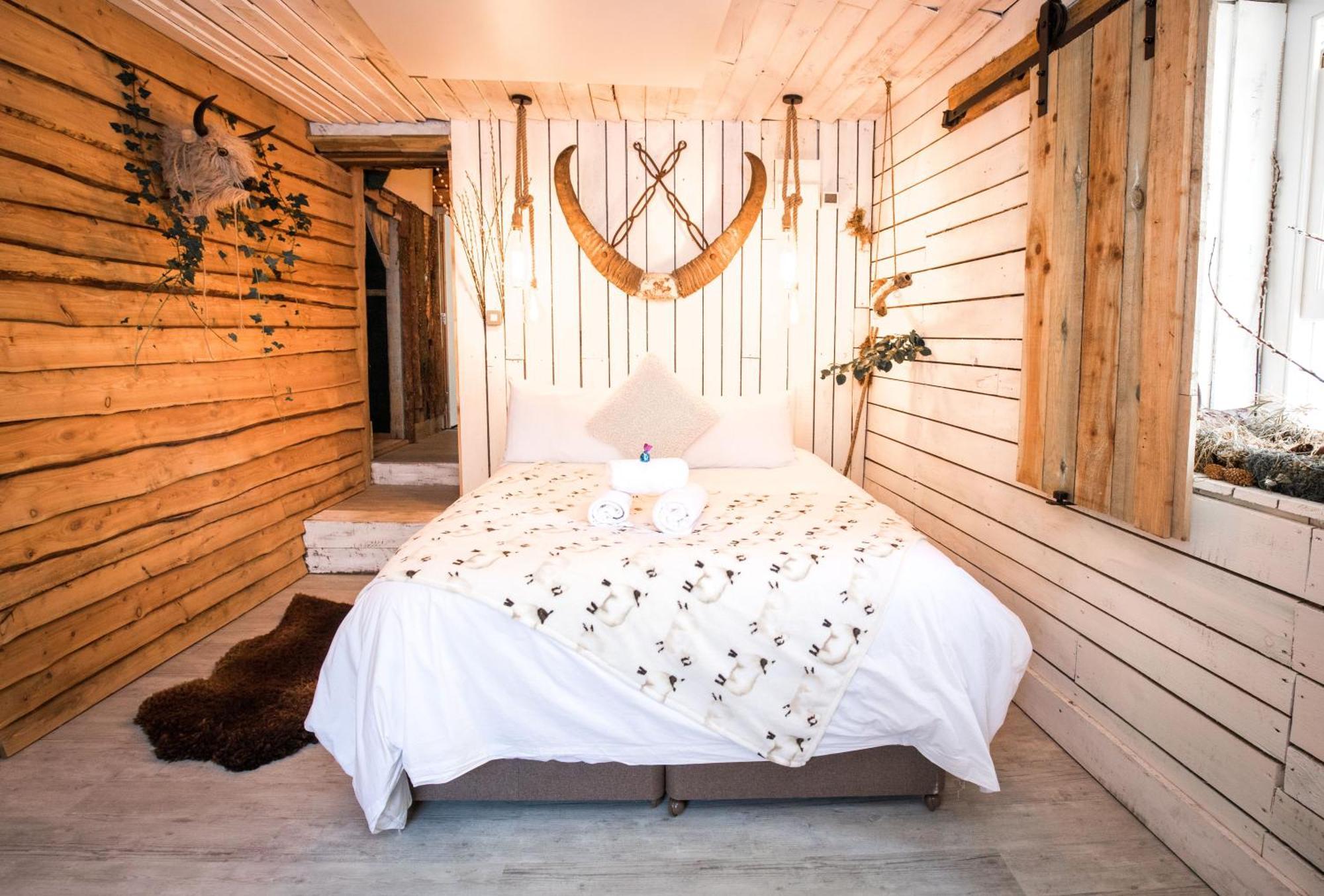 James' Place @ Pontmorlais Мърдър Титфил Стая снимка